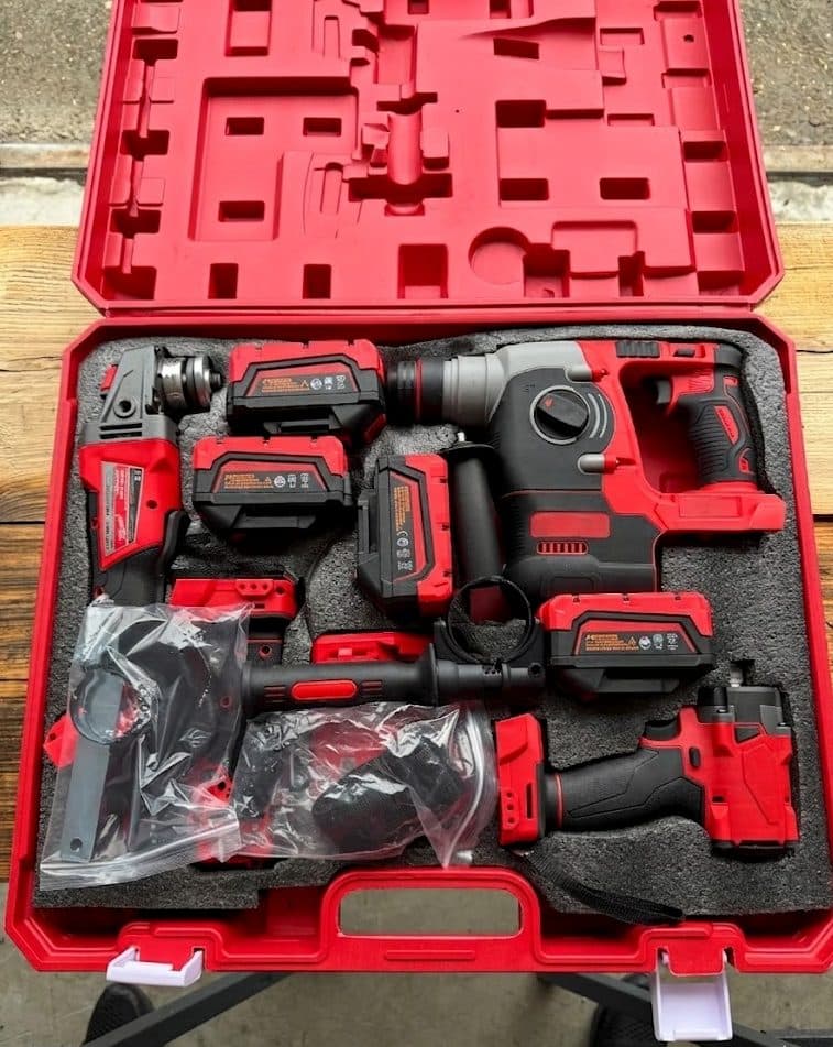 4-u-1 AKU SET